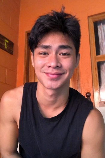 Actor Ian Rosapapan