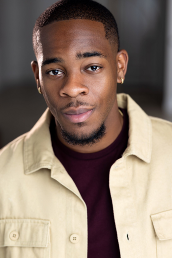 Actor William Oliver