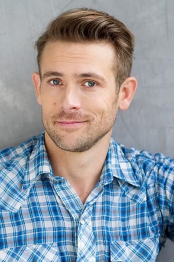 Actor Jeff Gladstone