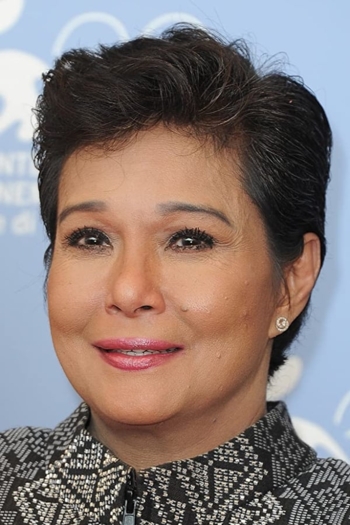 Actor Nora Aunor
