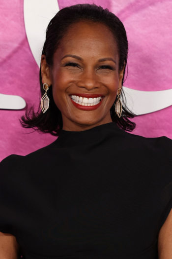 Actor Robinne Lee