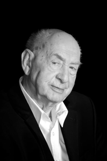 Actor Szymon Szurmiej