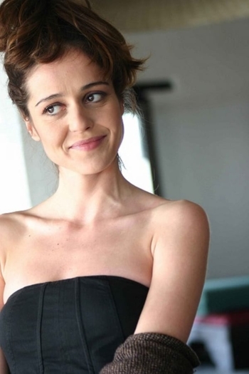 Actor Vanessa Scalera