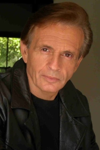 Actor Ari Barak
