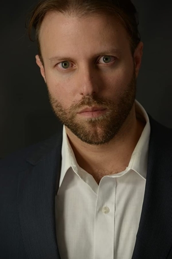 Actor Dallas Ryan