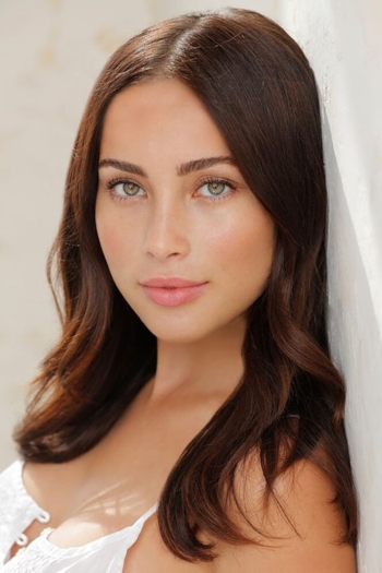 Actor Priscilla Quintana