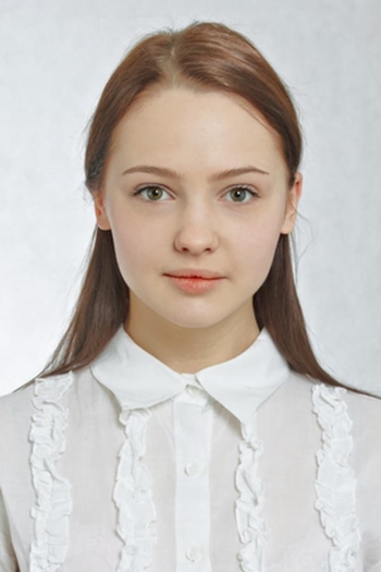 Actor Yuliya Khlynina