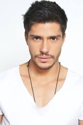 Actor Reinaldo Zavarce