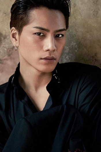 Actor Hiroomi Tosaka
