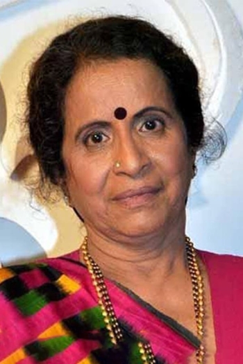 Actor Usha Nadkarni