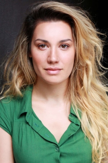 Actor Stephanie Panozzo