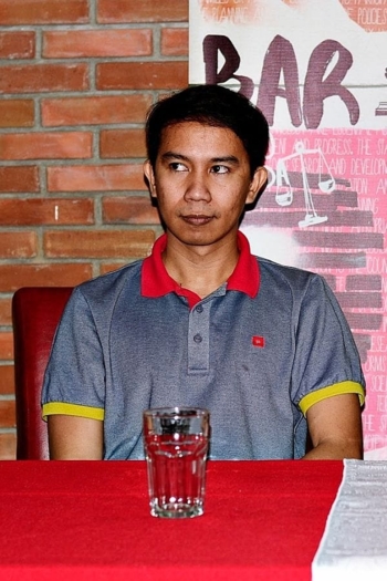 Film director Kip Oebanda