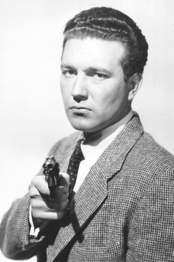 Actor Edward Tierney