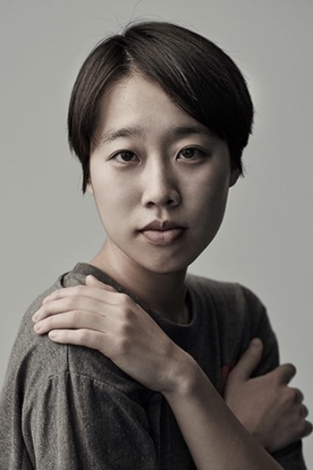 Actor Lee-Kil Bora