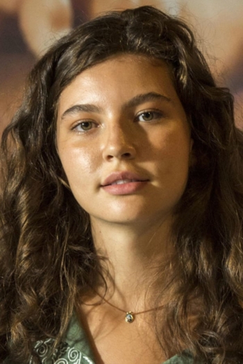 Actor Alanis Guillen