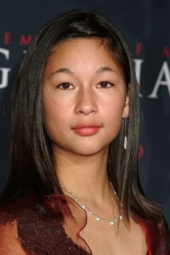 Actor Zoe Weizenbaum