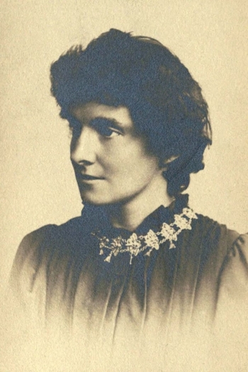 Actor Edith Nesbit