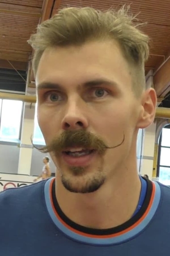 Actor Adam Sebastian Helcelet