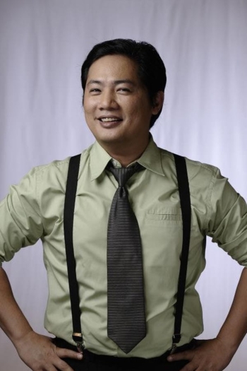 Actor Smokey Manaloto