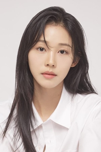 Actor Chae Ri-eun