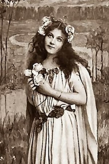 Actor Florence Barker