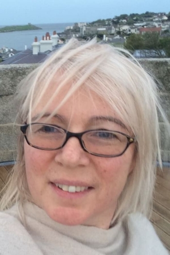 Actor Amanda Carroll