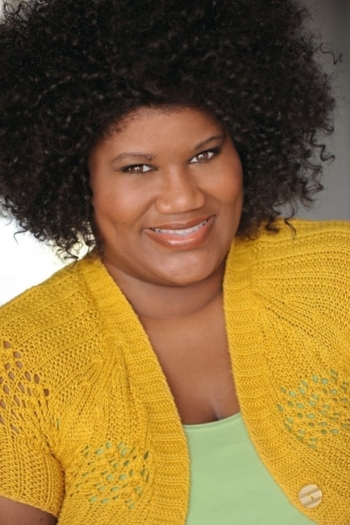 Actor Karina Bonnefil