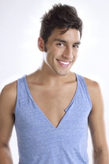 Actor Robert Roldan