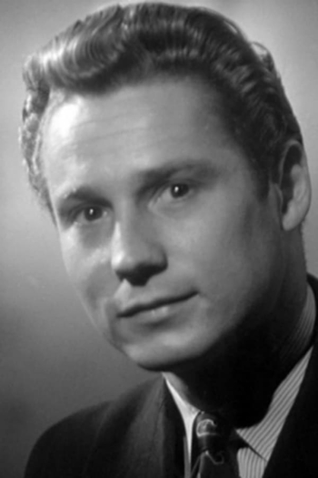 Actor Gabriel Cattand