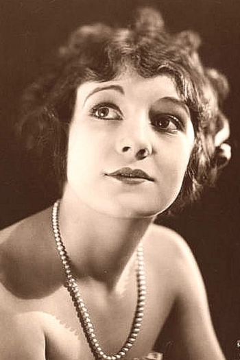 Actor Alice Day