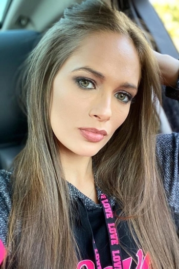 Actor Jessica Dykstra