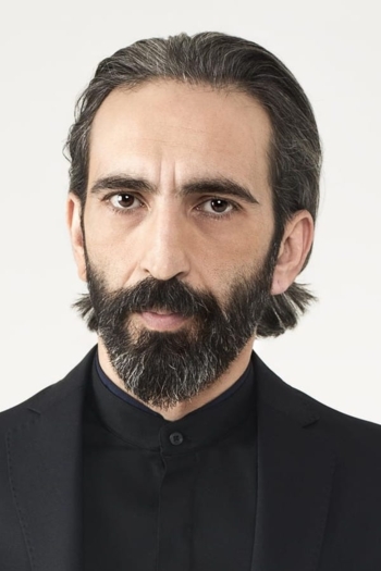 Actor Fırat Tanış