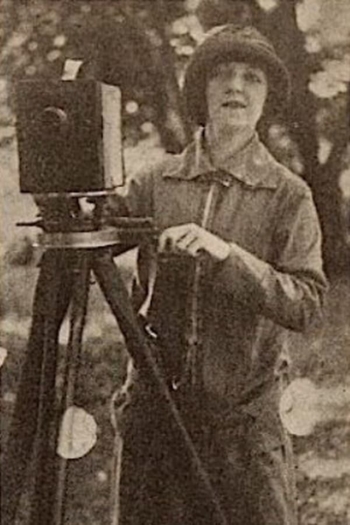 Actor Angela Murray Gibson