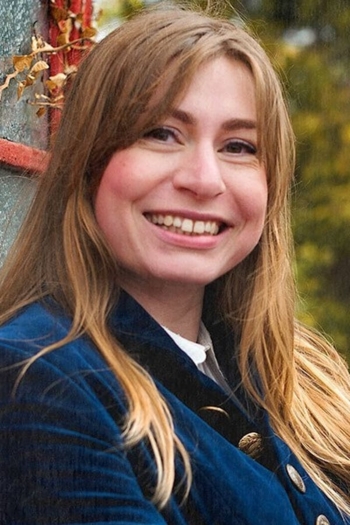 Actor Alena Kate Pettitt