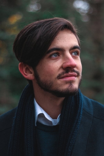 Actor Caleb Davidson