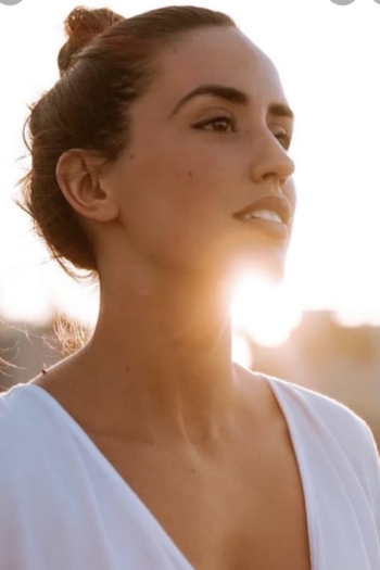 Actor Claudia Benito